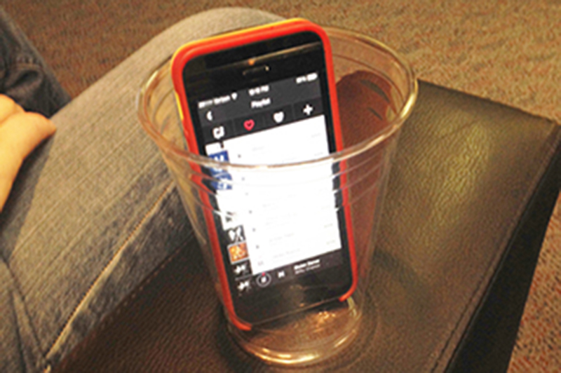 5 meo-kh-su-dung-smartphone-sieu-ban-re