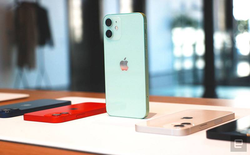 5208641_iphone12mini_6 Trên tay iPhone 12 Mini Siêu Bán Rẻ