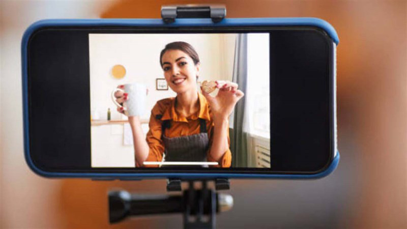 cach-chup-anh-tu-xa-cho-iphone-5_1280x720-800-resize  cach-chup-hinh-tu-xa-sieu-ban-re