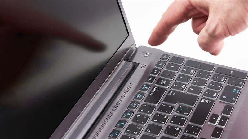 cachvesinhbanphimlaptop2-_1366x768-800-resize ve-sinh-ban-phim-laptop-sieu-ban-re