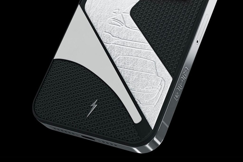 iphone-13-pro-duoc-che-tac-tu-xe-tesla-co-gia-tu-164-trieu-dong-4-1024x683-1 iphone13-pro-che-tac-tu-xe-sieu-ban-re