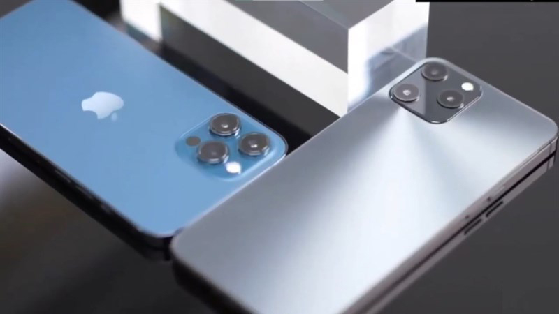 iphone-13-pro-fake-2_1280x720-800-resize-1 Mới đây, một nhà sản xuất Trung Quốc đã tạo ra một chiếc iPhone 13 Pro “pha ke” chạy hệ điều hành Android. Đặc biệt, người này còn so sánh iPhone của mình với mẫu Apple iPhone 12 Pro.