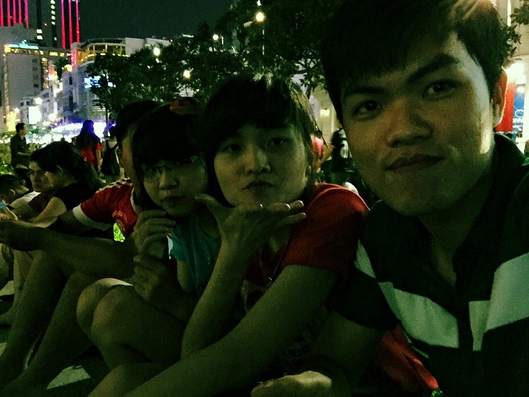 Tuy nhiên ảnh khá bị nhiễu khi chụp thiếu sáng (Ảnh: Hoàng Quốc Tuân)