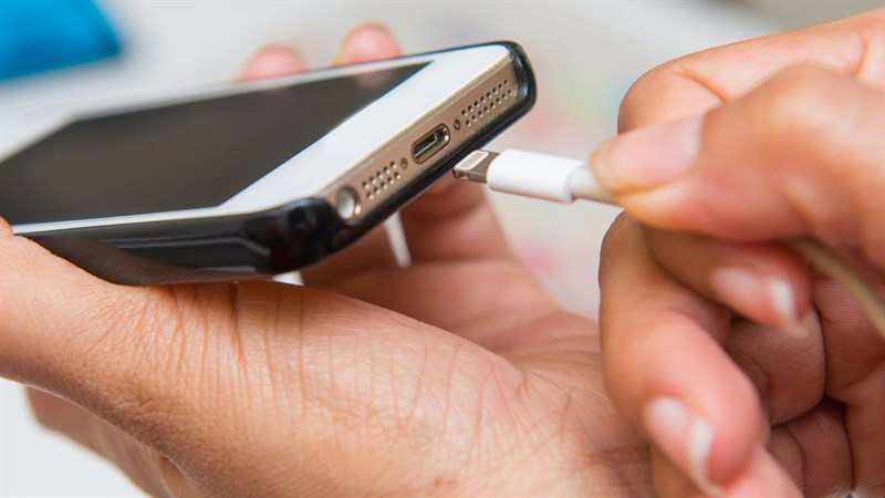 sac-iphone6 sac-pin-cho-iphone-sieu-ban-re