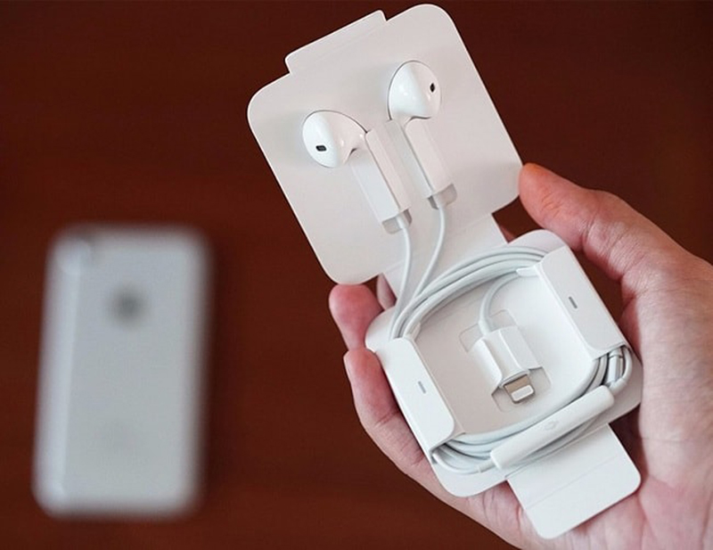 tai-nghe-earpods-chinh-hang-2-min iphone-sieu-ban-re