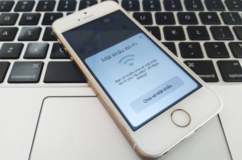 wiffi1 cach-xem-mat-khau-wifi-tren-iphone-sieu-ban-re